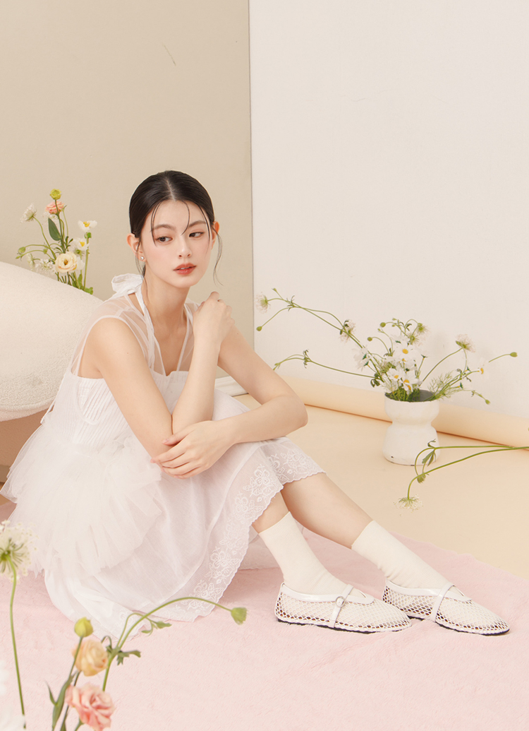 GraceGift 平價女鞋 個性網面 細閃芭蕾舞娃娃鞋 白色 平底娃娃鞋 實拍圖