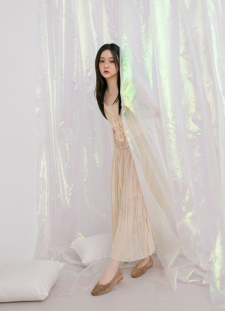 GraceGift平價女鞋 時尚秀場 圓頭 法式訂製全真皮鞋墊絨面芭蕾平底娃娃鞋 卡其色