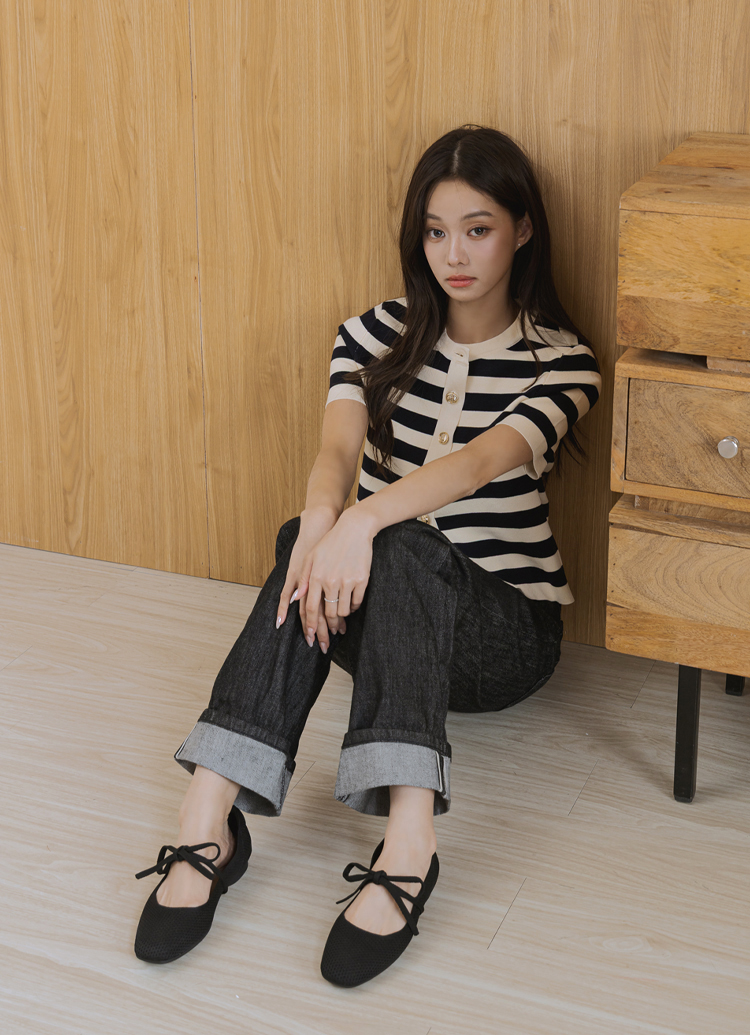 GraceGift芭蕾舞鞋黑蝴蝶結綁帶與針織感鞋面設計
