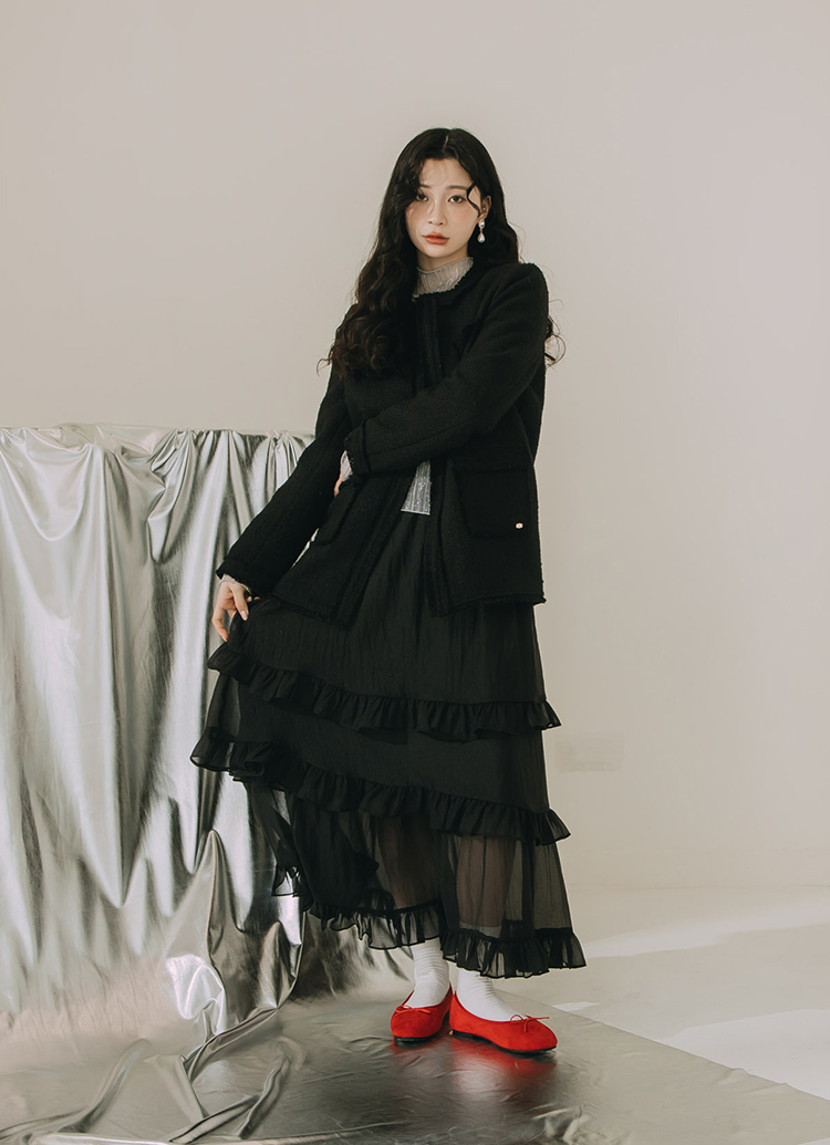 GraceGift 平價女鞋 優雅簡約 蝴蝶結絨面芭蕾舞娃娃鞋 紅色 平底娃娃鞋 實拍圖