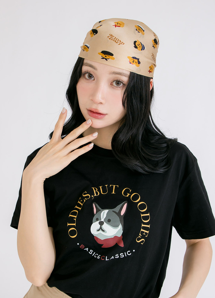 韓國Beyond Closet 滿版貴賓印花真絲方巾 咖啡