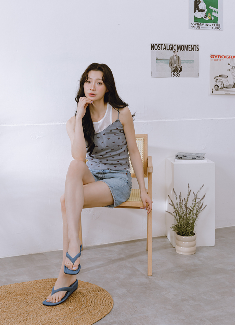 GraceGift 平價女鞋 時尚秀場 方頭 韓系慵懶人字中跟拖鞋 牛仔