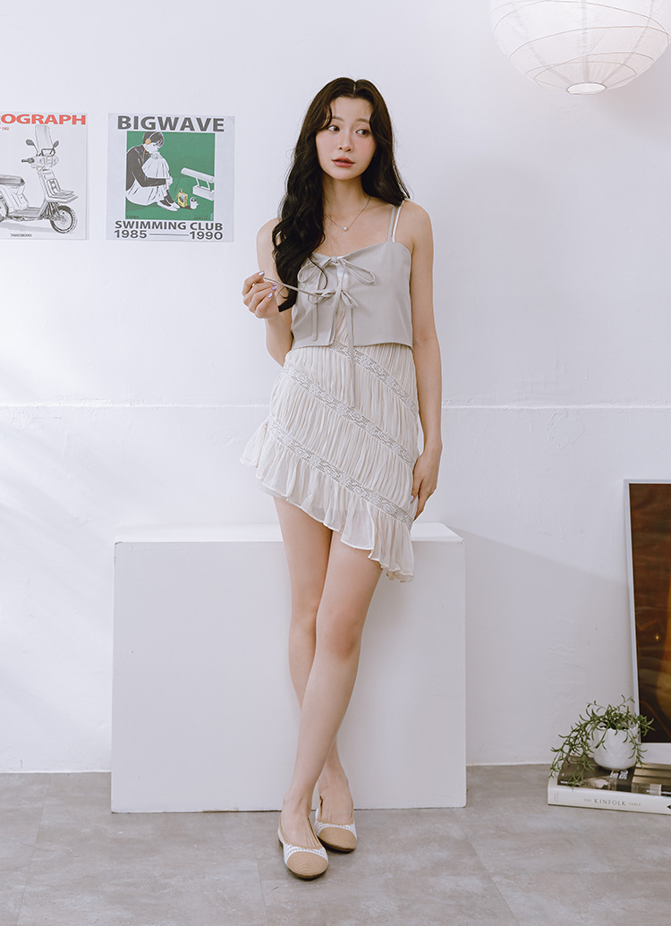 GraceGift 平價女鞋 時尚秀場 圓頭 法式輕透編織拼色平底娃娃鞋 米白色