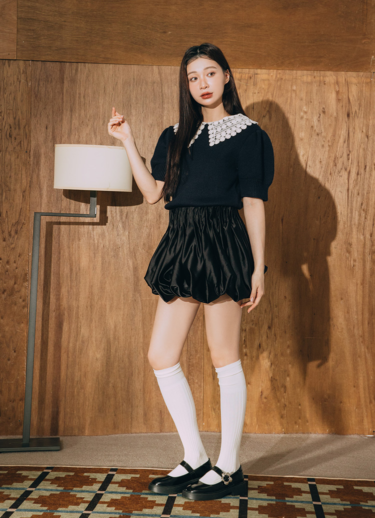 Grace Gift 平價女鞋 甜酷少女 金屬小花扣輕量瑪莉珍鞋 黑漆色 實拍圖