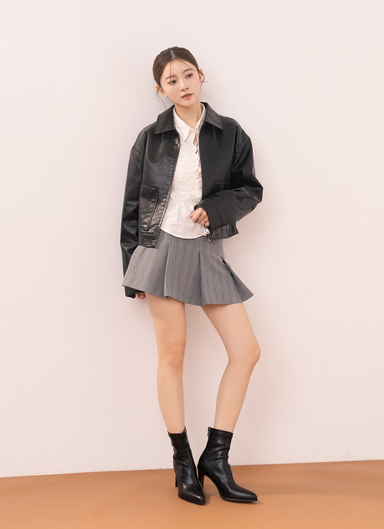 Grace Gift 平價女鞋 明星舞台 尖頭瘦瘦襪靴 黑色 扁跟中跟短靴 實拍圖