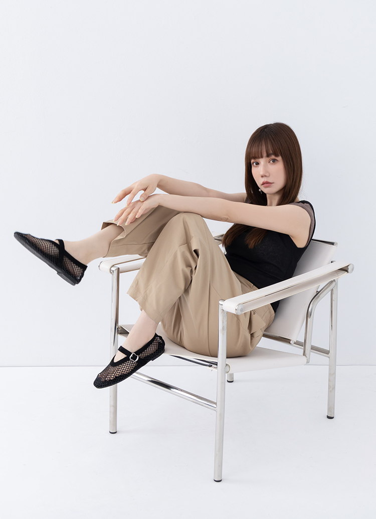 GraceGift平價女鞋 閃耀晶鑽漁網圓頭瑪莉珍芭蕾舞鞋 黑