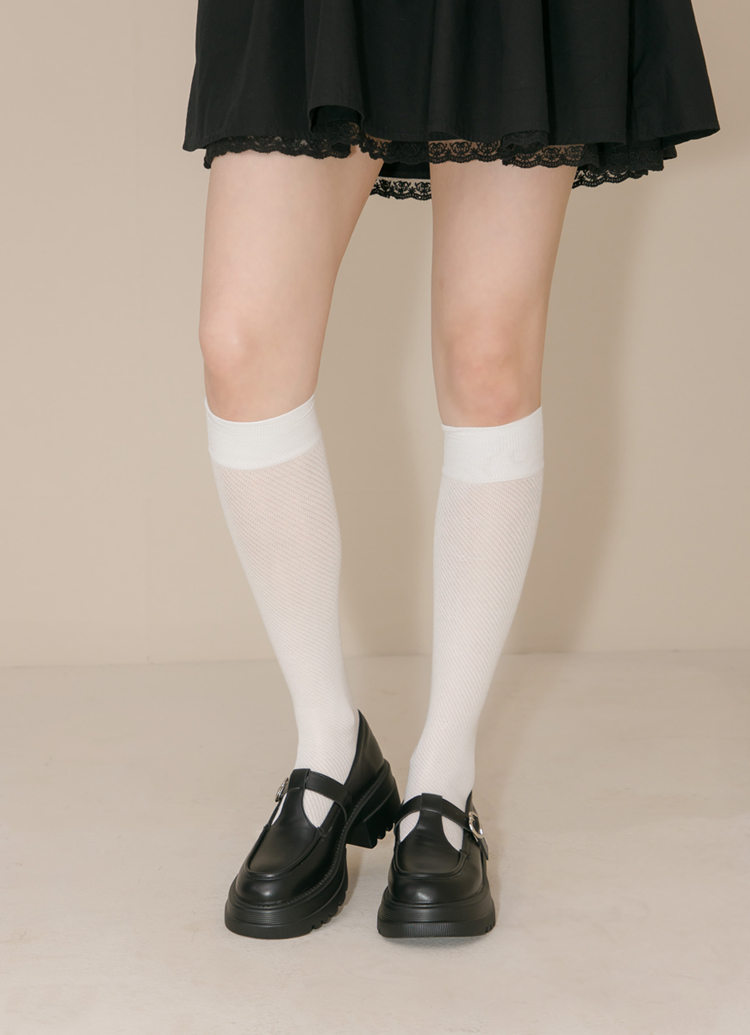 GraceGift平價女鞋 通勤步伐T字愛心扣輕量厚底瑪莉珍鞋 黑