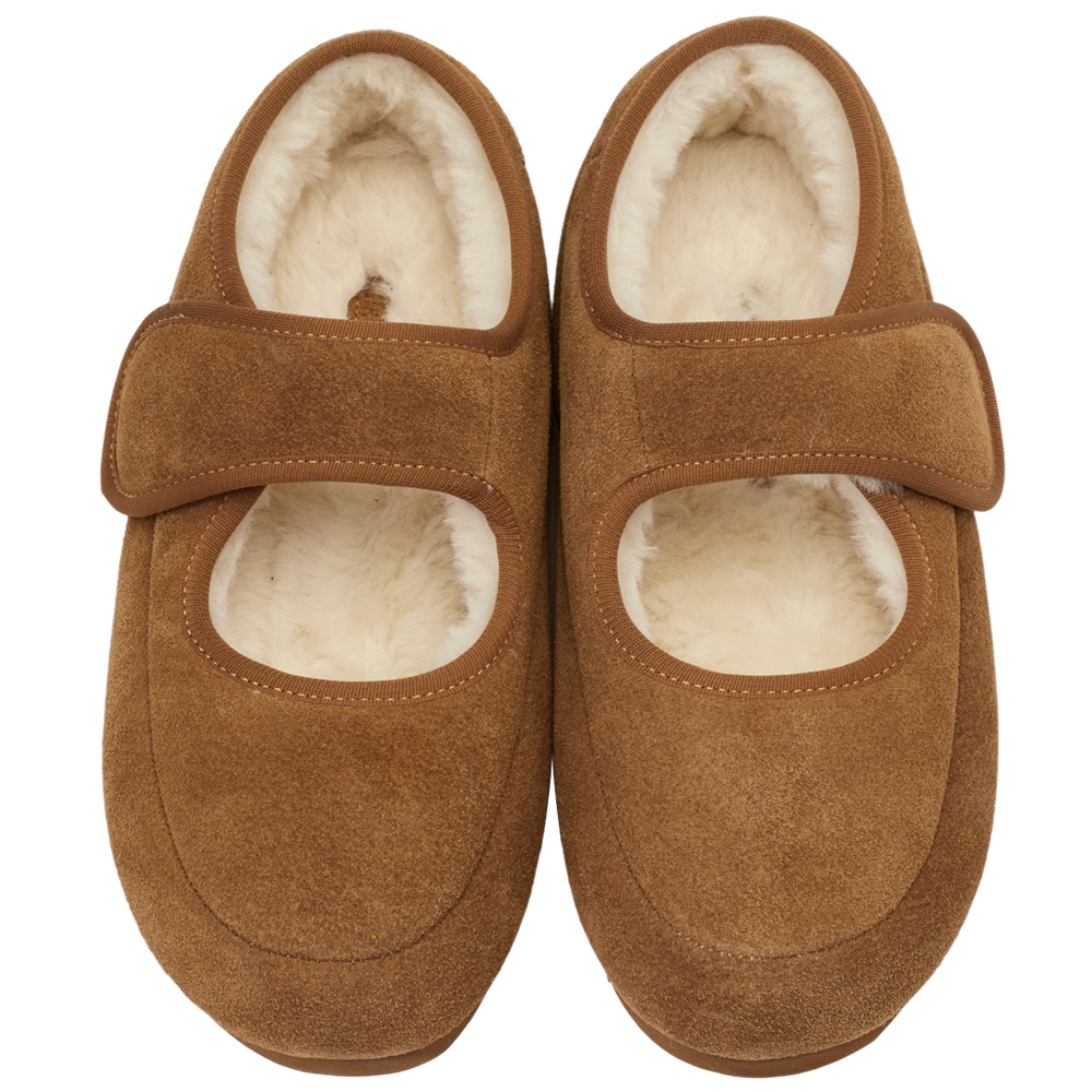 輕甜冬日真皮毛毛輕量瑪莉珍平底鞋 棕