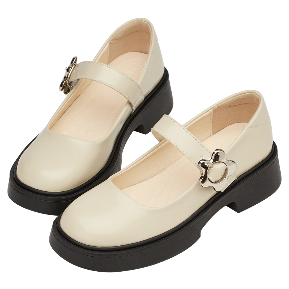 甜酷少女金屬小花扣輕量瑪莉珍鞋 米白