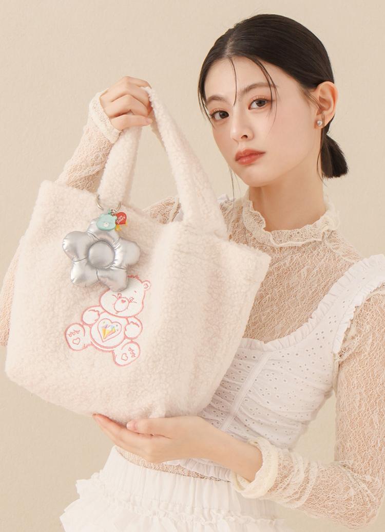 GraceGift CareBears聯名 分享小熊 Blossom系列 鋪棉小花鑰匙圈 黑