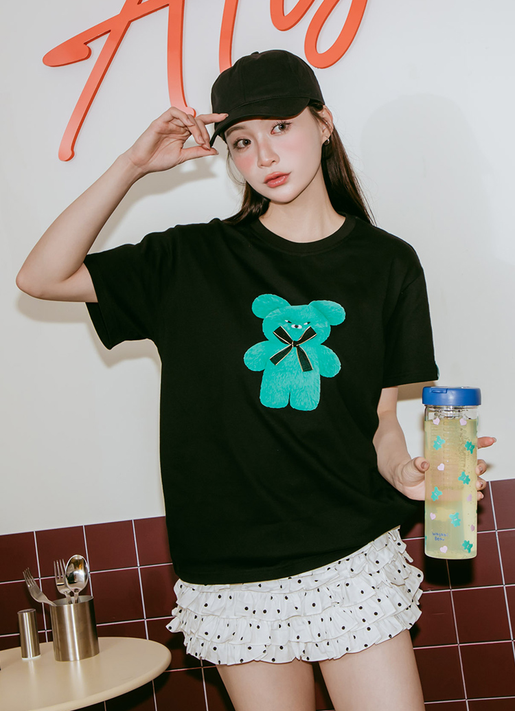 GraceGift Wasabi Bear聯名 芥末熊緞帶蝴蝶結短袖T恤 黑