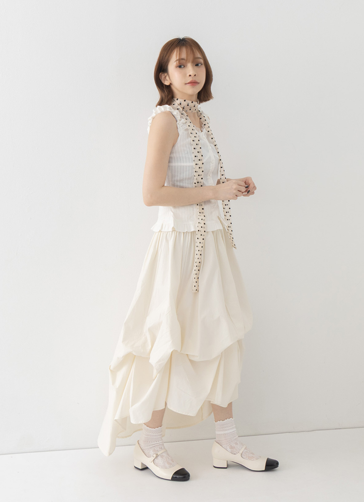 GraceGift平價女鞋 時尚秀場 圓頭 經典法式雙色小香風低跟瑪莉珍鞋   白身黑頭色