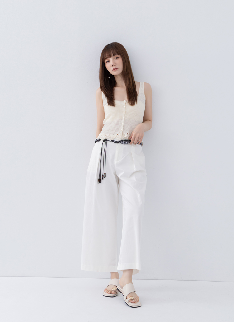 GraceGift平價女鞋 簡約質感合成皮革金屬釦方頭夾腳拖鞋 米白