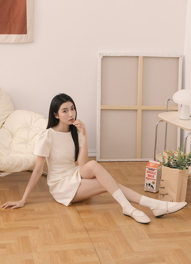 GraceGift平價女鞋 俏皮少女 素面 花釦 芭蕾舞瑪莉珍鞋 杏