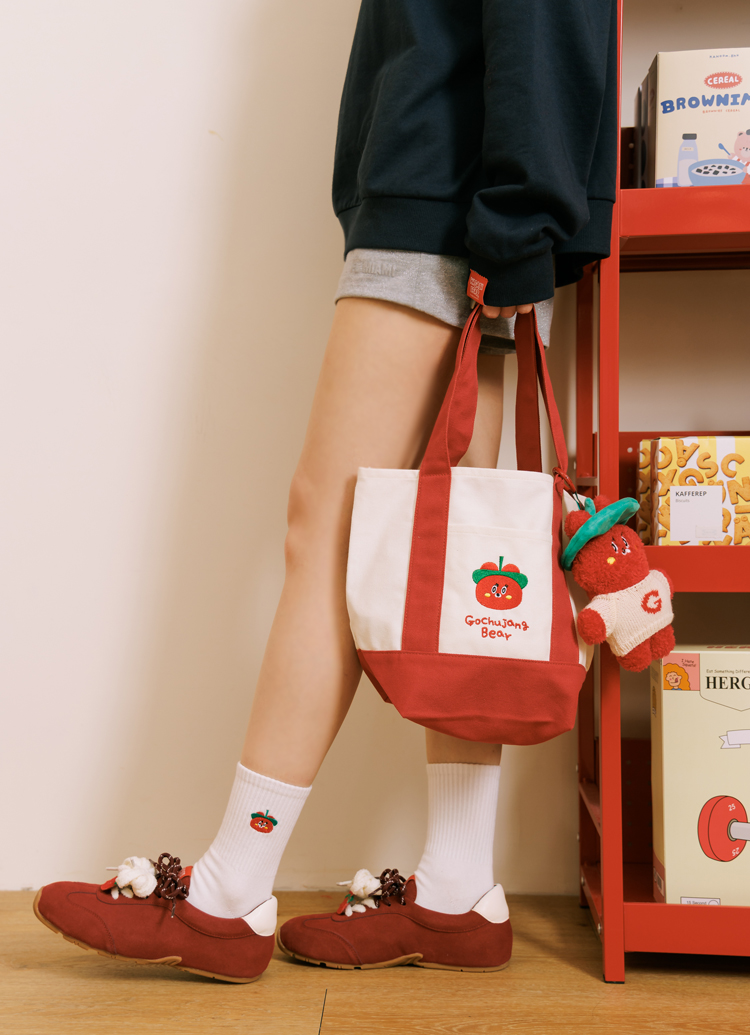 Grace Gift 平價女鞋 Wasabi Bear 聯名 辣椒醬熊 休閒運動鞋 深紅色 穿搭實拍