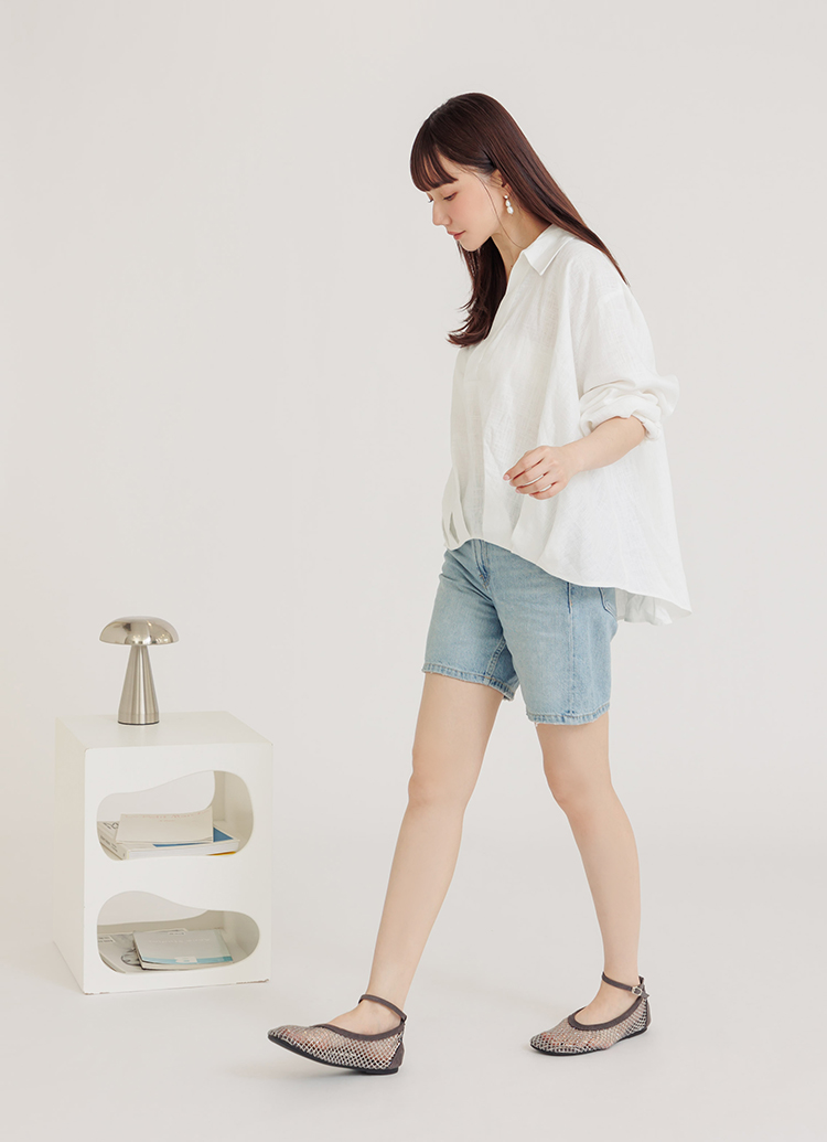 GraceGift平價女鞋 灰色滿版燙鑽漁網細帶繞踝圓頭平底芭蕾舞鞋
