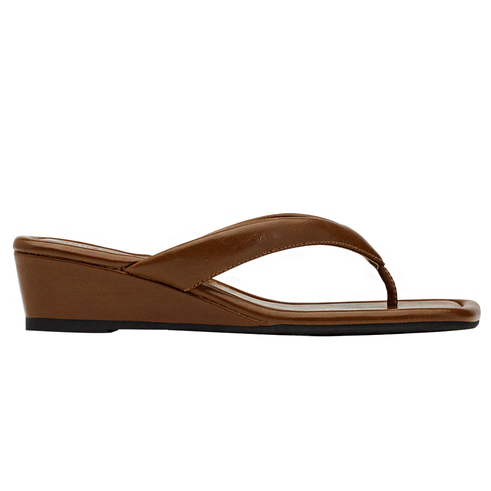 GraceGift 平價女鞋 時尚秀場 方頭 韓系慵懶人字中跟拖鞋 棕色