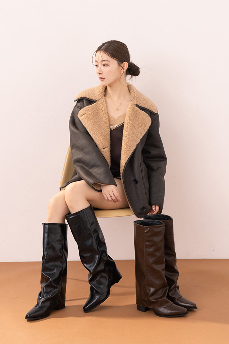 時尚秀場尖頭中跟堆堆褲管長靴