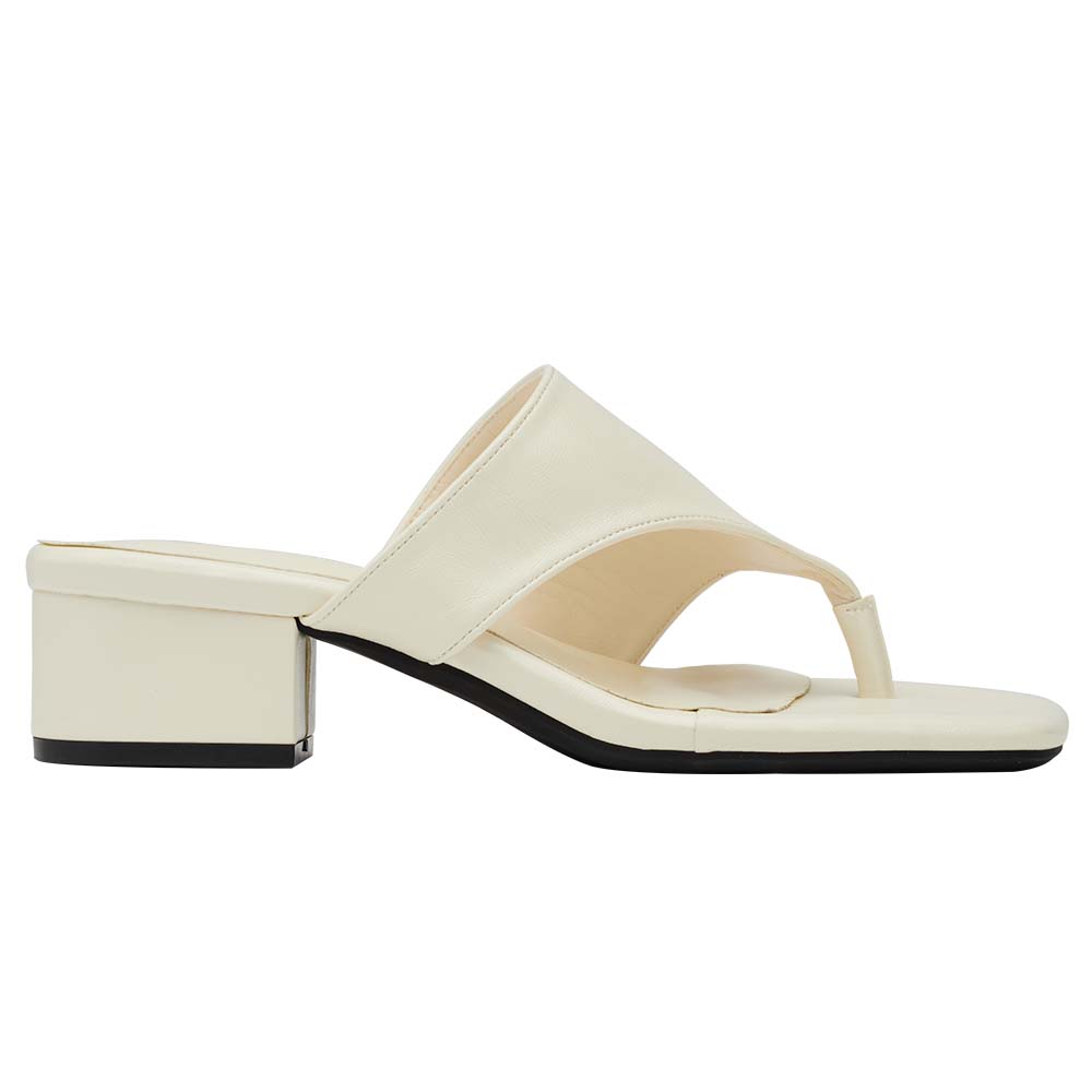 GraceGift 平價女鞋 時尚秀場 方頭 極簡美學柔感人字中跟拖鞋 米白色