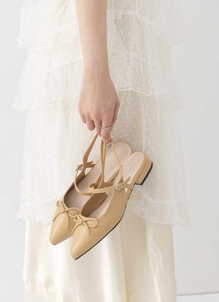 GraceGift 平價女鞋 法式尖頭 蝴蝶結後簍空芭蕾舞平底鞋 淺駝色