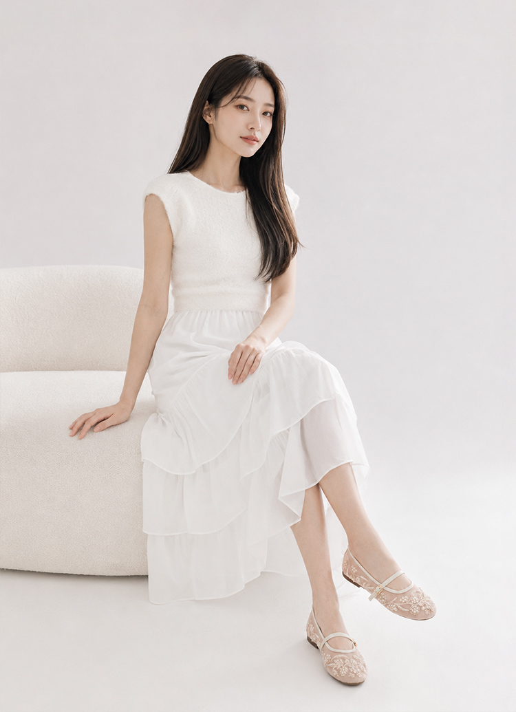 GraceGift平價女鞋 時尚秀場 圓頭 仙女系輕奢感珍珠網紗平底瑪莉珍鞋 杏色