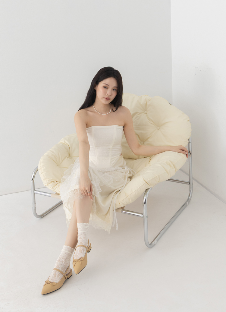 GraceGift 平價女鞋 法式尖頭 蝴蝶結後簍空芭蕾舞平底鞋 淺駝色