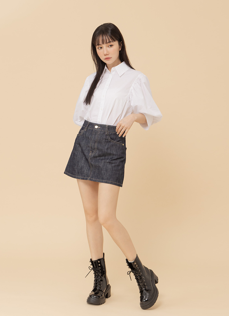 Grace Gift 平價女鞋 甜酷圓頭 綁帶軍靴 黑漆色 高跟馬丁靴 實拍圖