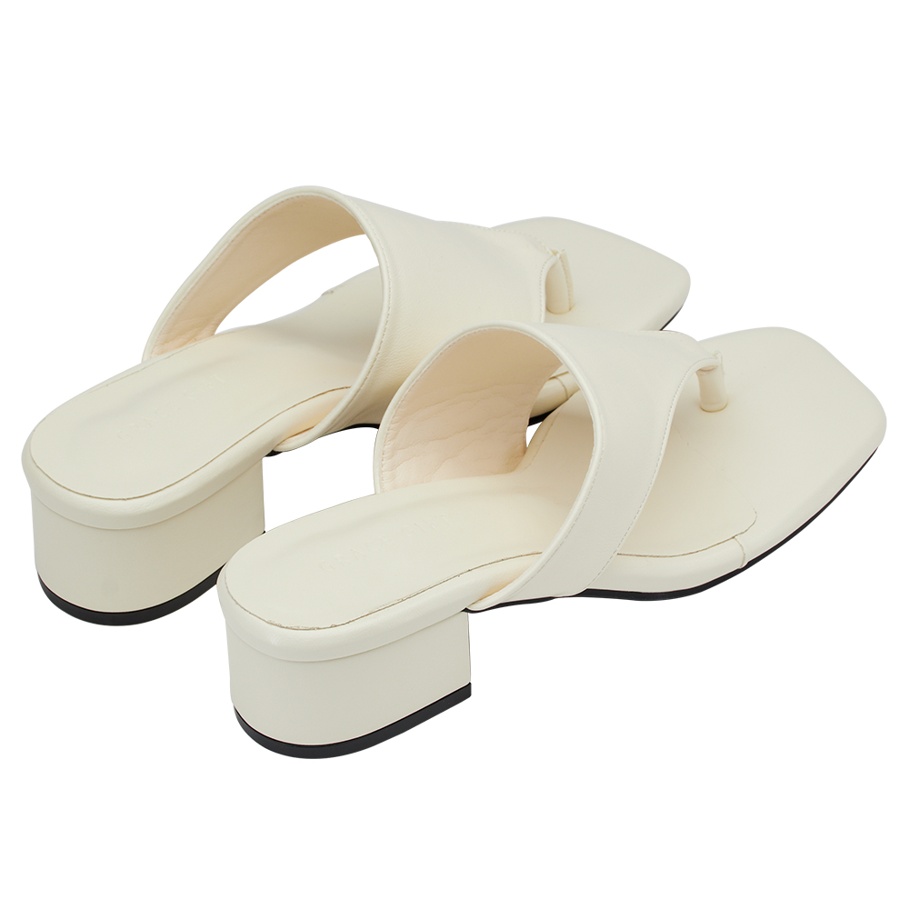 GraceGift 平價女鞋 時尚秀場 方頭 極簡美學柔感人字中跟拖鞋 米白色