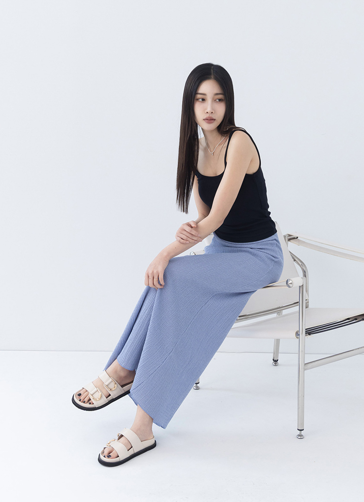 GraceGift平價女鞋 時尚秀場 日光奶茶復古金屬扣雙帶拖鞋 米白色