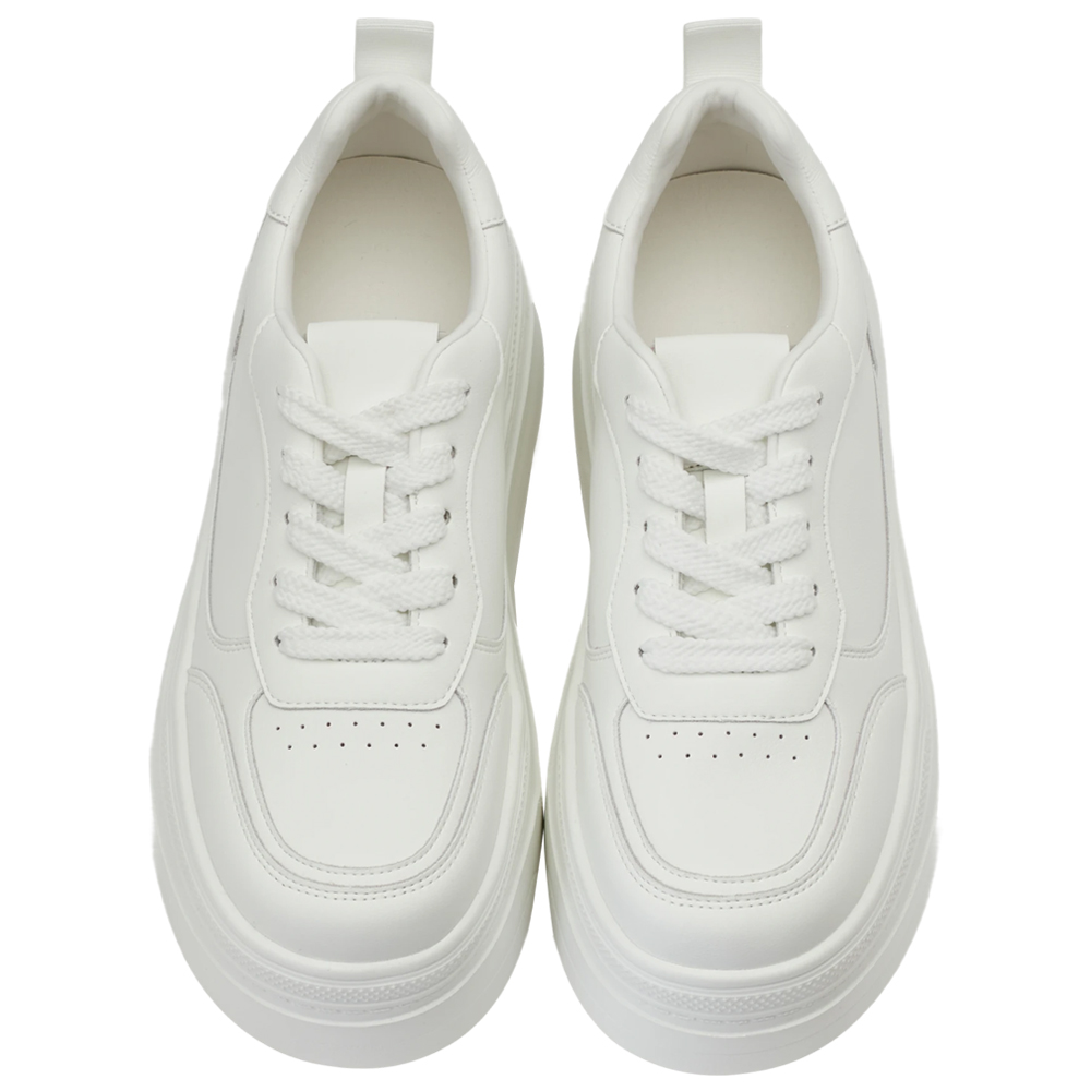 GraceGift 平價女鞋 時尚秀場 圓頭  零負重輕量級厚底休閒小白鞋  白色