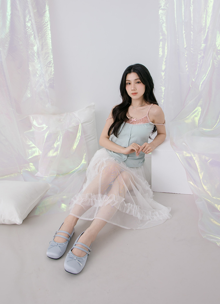 GraceGift平價女鞋 時尚秀場 方圓頭 芭蕾女伶方頭雙帶平底瑪莉珍 淺藍色