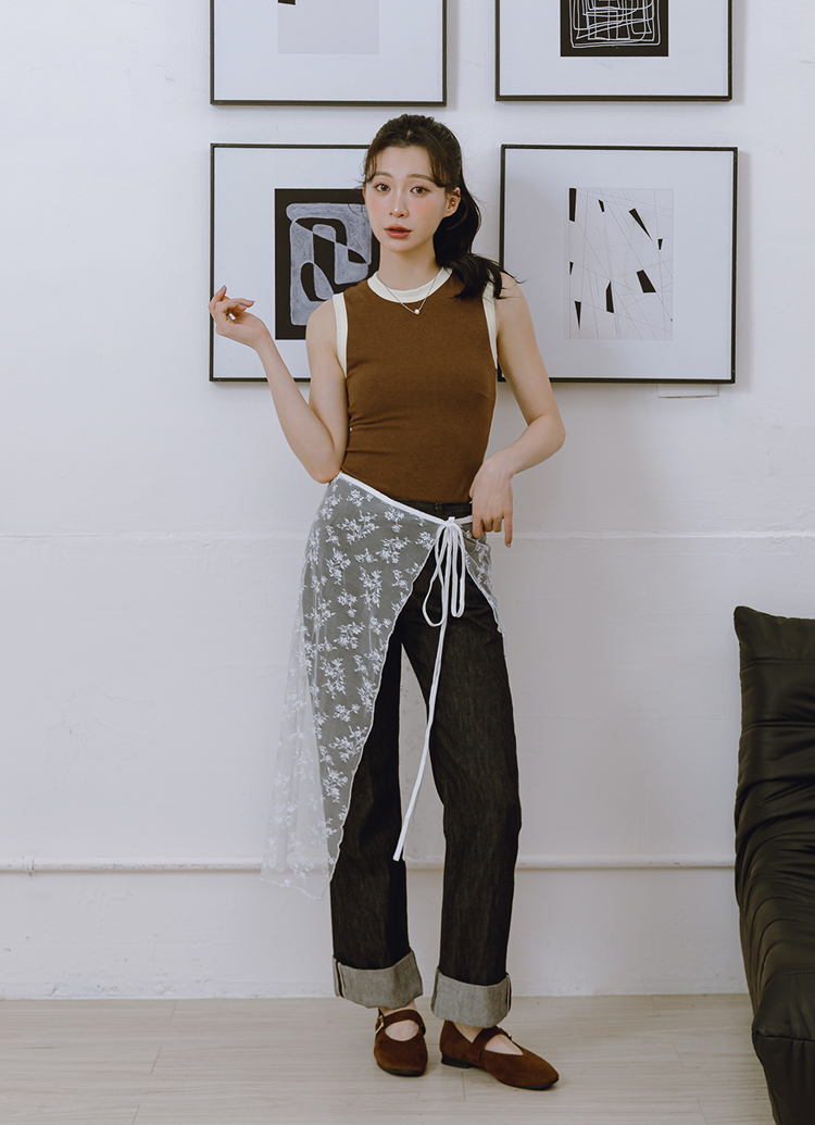 GraceGift 平價女鞋 時尚秀場 圓頭 精品級金屬方釦真皮平底瑪莉珍鞋 咖色