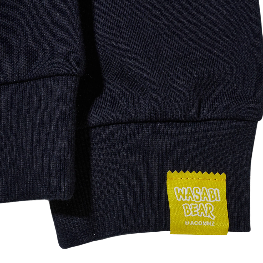 GraceGift Wasabi Bear聯名 黃芥末熊 蝴蝶結撞色印花大學T 黑色 實拍圖