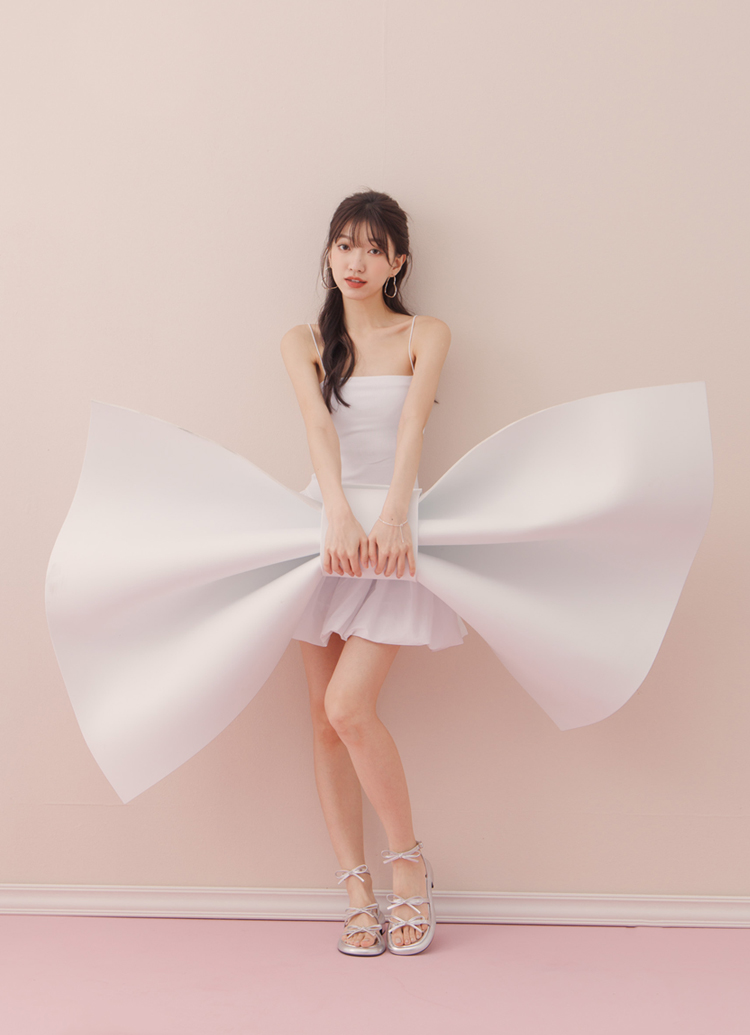 GraceGift平價女鞋 氣質 細帶蝴蝶結繫踝 中跟涼鞋 銀