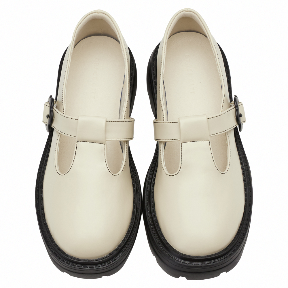 日系可愛小花扣T字輕量瑪莉珍鞋 米白