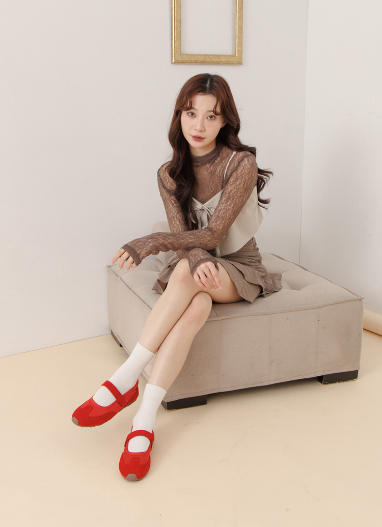 GraceGift平價女鞋 輕盈芭蕾 緞面拚接 芭蕾舞運動鞋 紅色