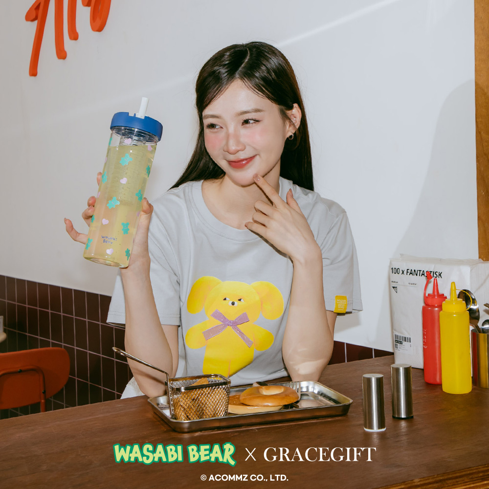 GraceGift Wasabi Bear聯名 芥末熊滿版印花透明吸管杯(800ml) 藍