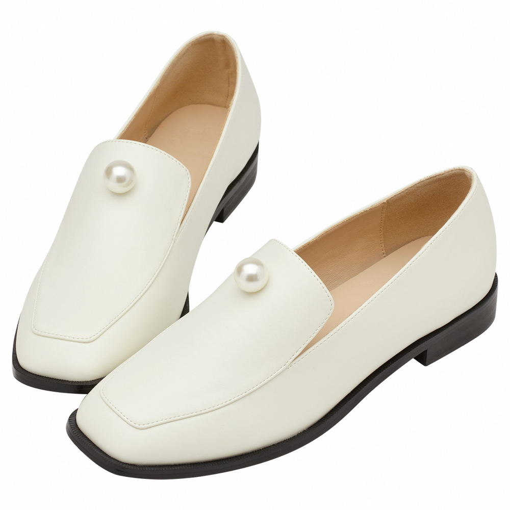 奕潔聯名-柔光珍珠方頭低跟樂福小皮鞋 米白