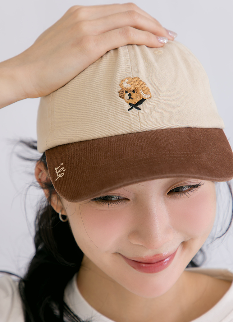 韓國 Beyond Closet 貴賓刺繡拼接休閒棒球帽 深杏