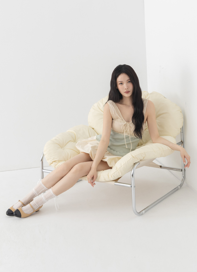 GraceGift平價女鞋 時尚秀場 圓頭 經典法式雙色小香風低跟瑪莉珍鞋  淺駝色