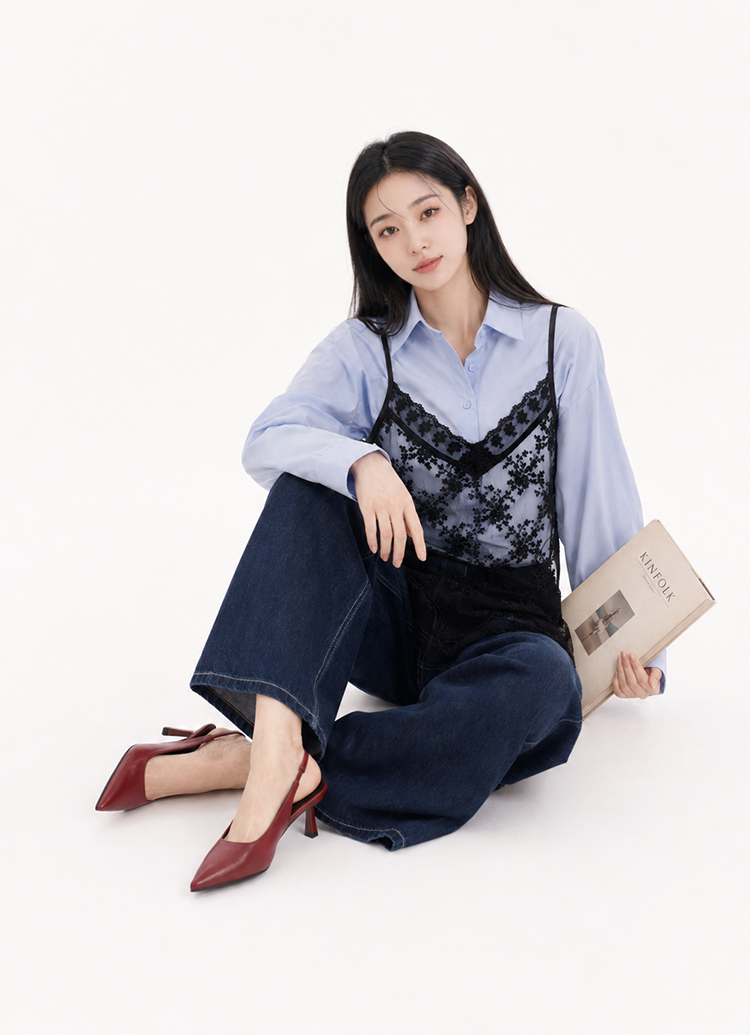 GraceGift平價女鞋 時尚秀場 尖頭 俐落經典尖頭後空細跟鞋 深紅色