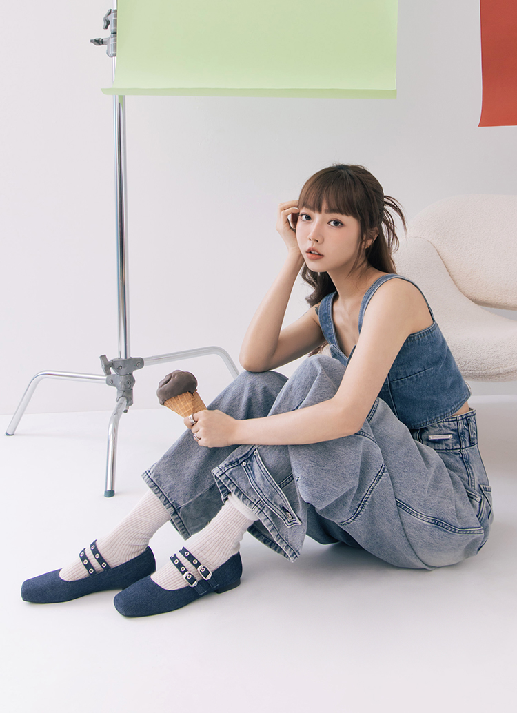 Grace Gift 李柔聯名 甜酷序曲 方頭金屬雙帶芭蕾舞瑪莉珍鞋 牛仔色