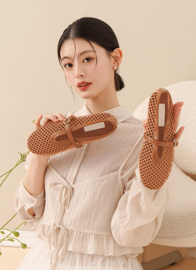 GraceGift 平價女鞋 個性網面 細閃芭蕾舞娃娃鞋 棕色 平底娃娃鞋 實拍圖