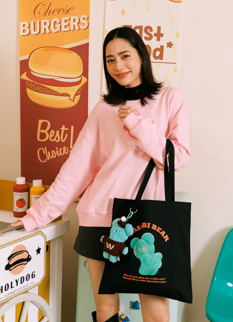 Grace Gift 平價女鞋 Wasabi Bear 聯名 芥末熊 印花帆布包 正紅色 實拍圖