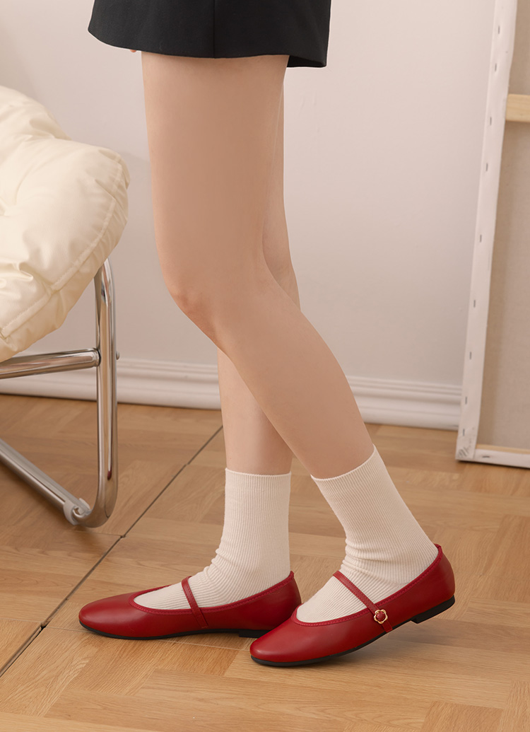 GraceGift平價女鞋 俏皮少女 素面 花釦 芭蕾舞瑪莉珍鞋 正紅