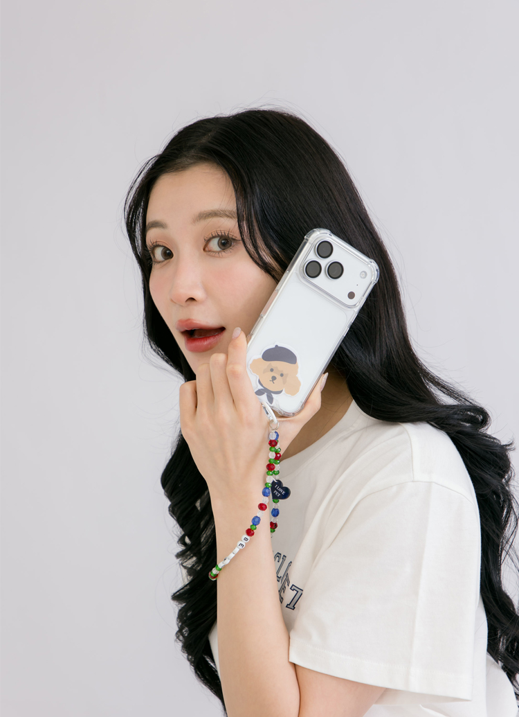 韓國Beyond Closet Y2K串珠貝雷帽貴賓狗手機掛繩，搭配彩色串珠與造型手機墊片