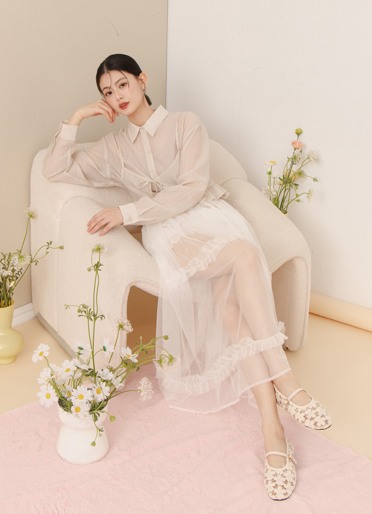 GraceGift平價女鞋 法式少女 蕾絲花朵 透膚平底 瑪莉珍鞋 杏色