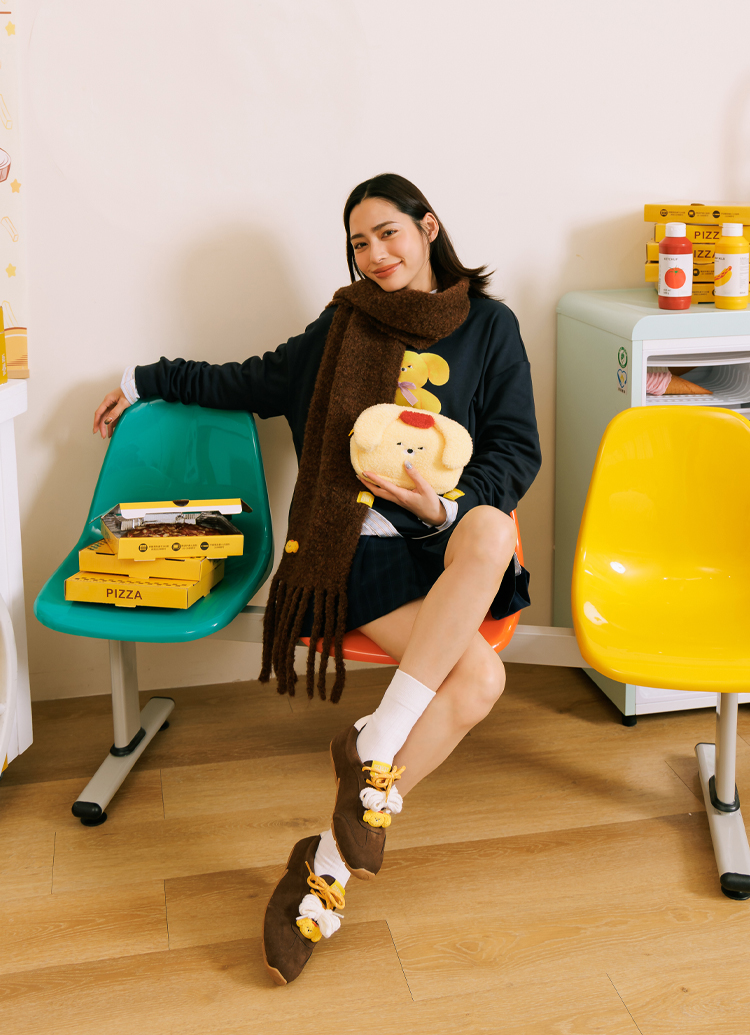 GraceGift Wasabi Bear聯名 黃芥末熊 格紋絨毛化妝包 黃色 實拍圖