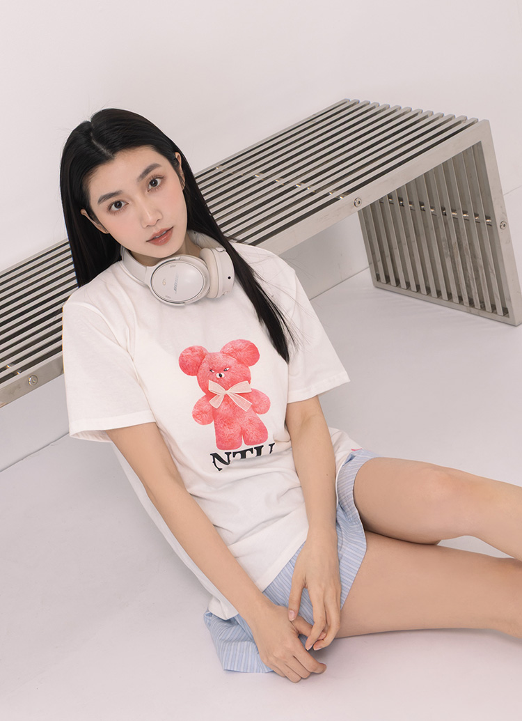 GraceGift Wasabi Bear聯名 Wasabi Bear X NTU粉芥末熊蝴蝶結印花情侶短袖T恤 粉色