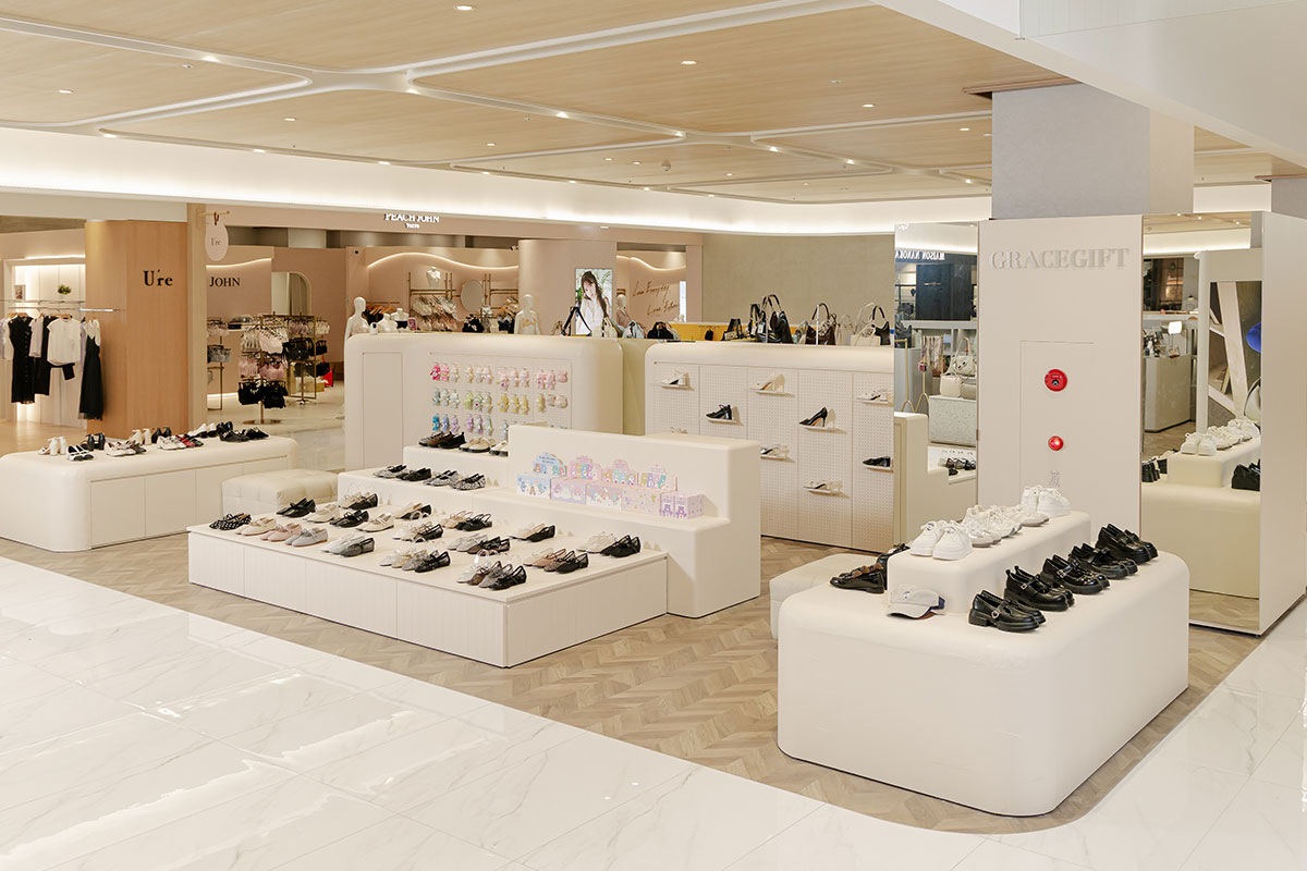 Grace Gift_遠東 Garden City女鞋店_2